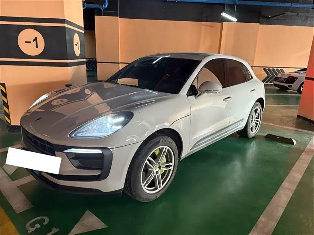 2022 Porsche Macan 2.0T 265HP L4 7DCT