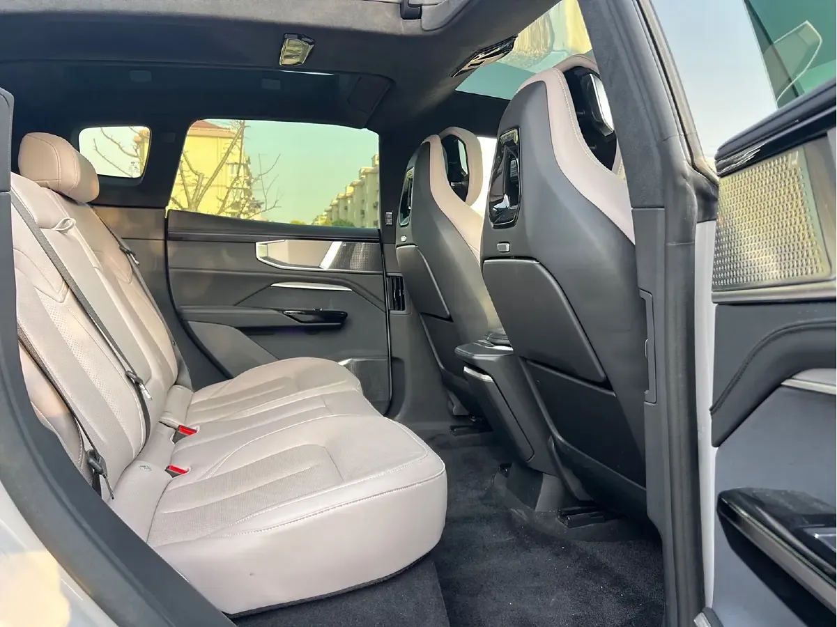 2023 HiPhi Y BEV 76.6KWH,autocango,china used car exporter,china ev exporter,chinese used car exporter,chinese used ev exporter