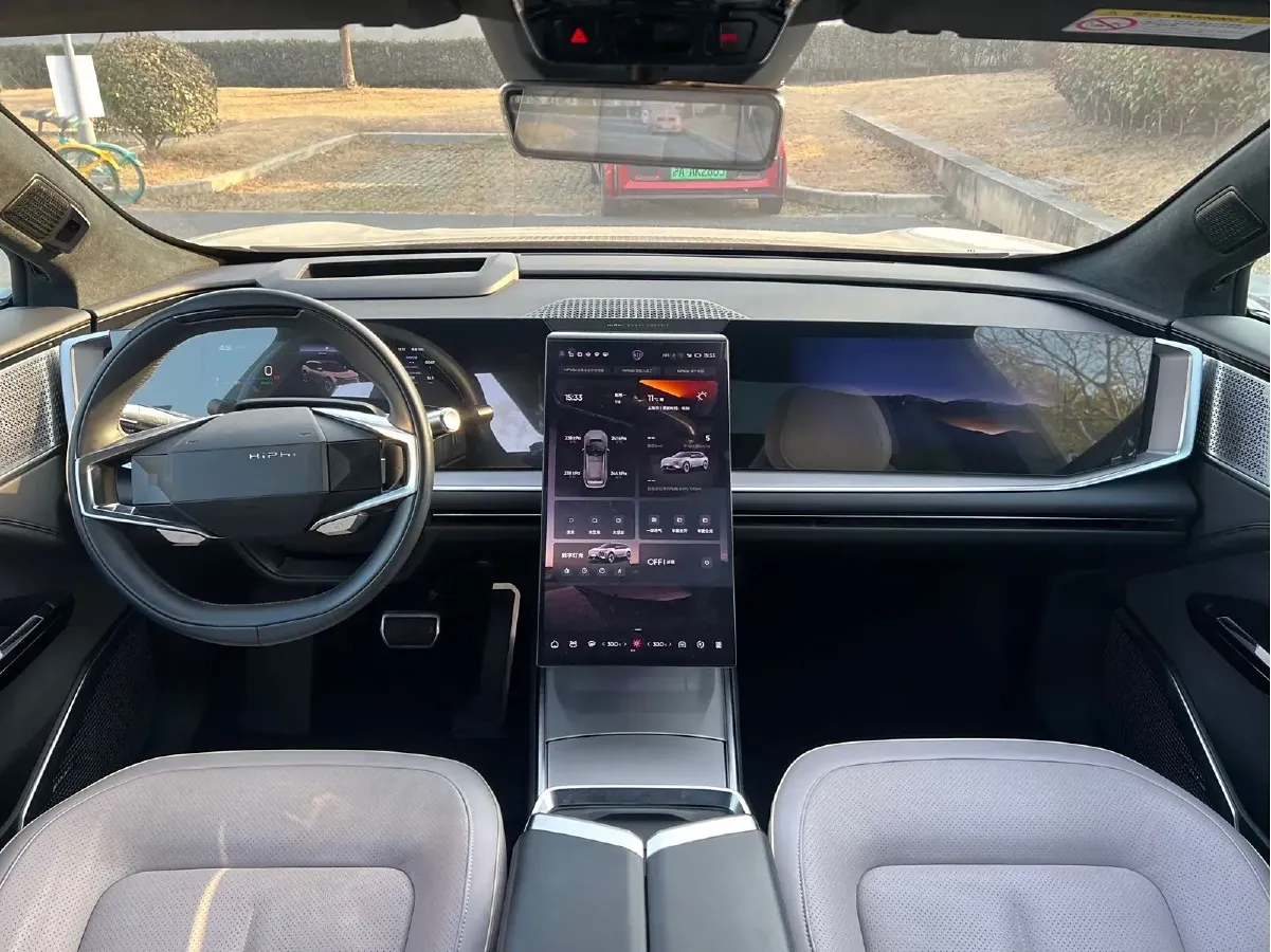 2023 HiPhi Y BEV 76.6KWH,autocango,china used car exporter,china ev exporter,chinese used car exporter,chinese used ev exporter