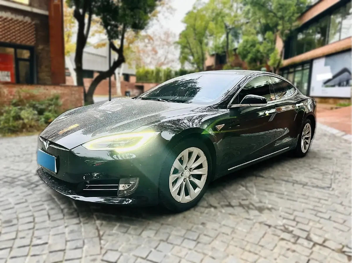 2016 Tesla Model S BEV 75KWH