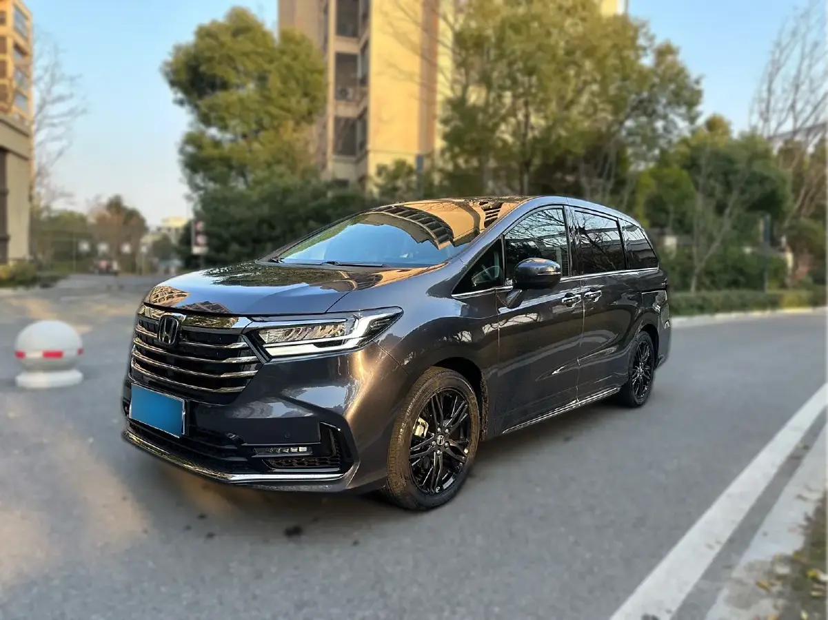 2022 Honda Odyssey 2.0L 146HP L4 E-CVT Hybrid