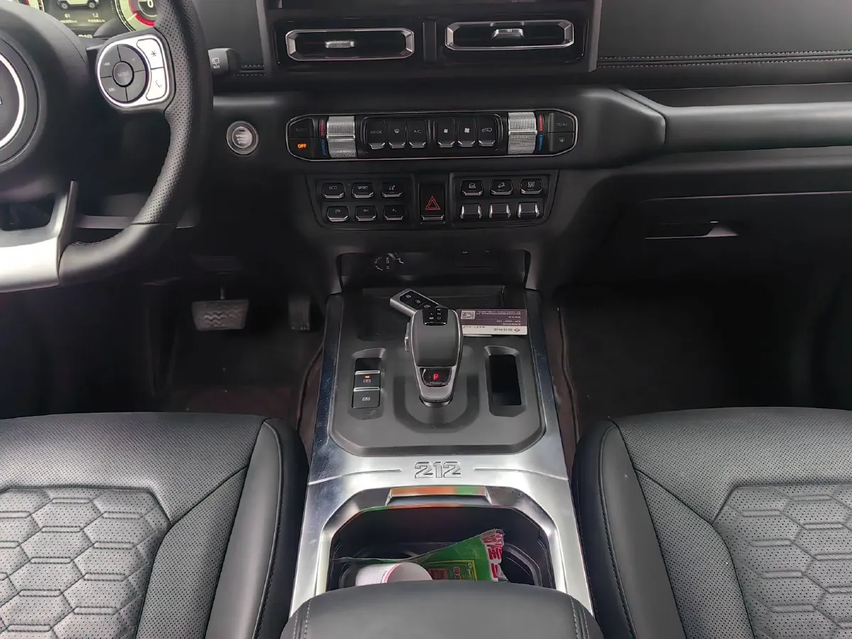 2024 212 212 T01 2.0T 252HP L4 8AT,autocango,china used car exporter,china ev exporter,chinese used car exporter,chinese used ev exporter