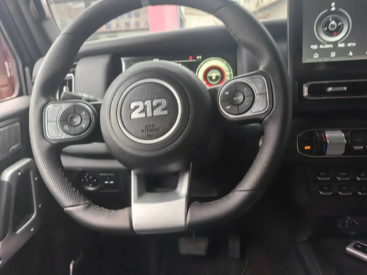 2024 212 212 T01 2.0T 252HP L4 8AT,autocango,china used car exporter,china ev exporter,chinese used car exporter,chinese used ev exporter