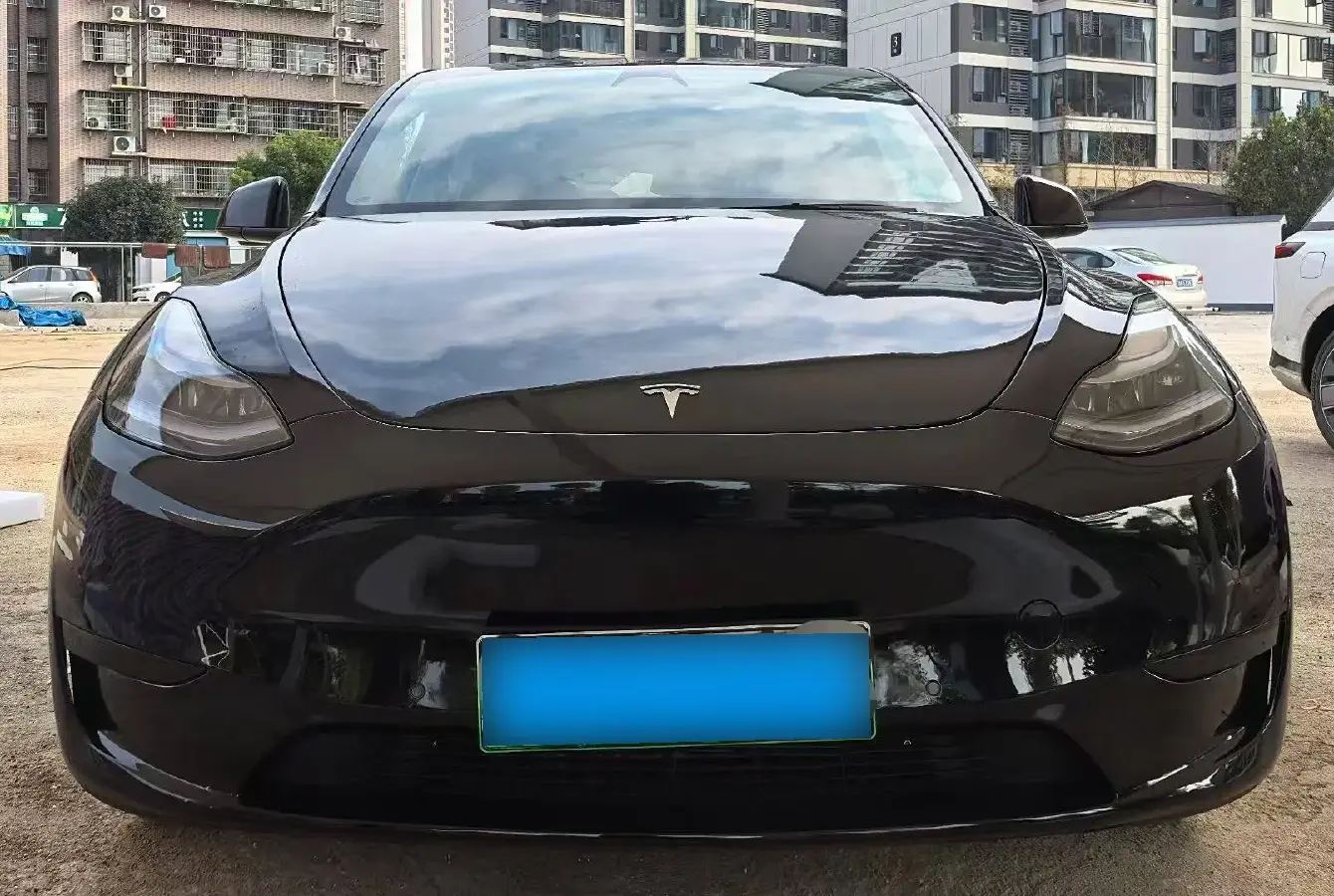 2024 Tesla Model Y BEV 60KWH