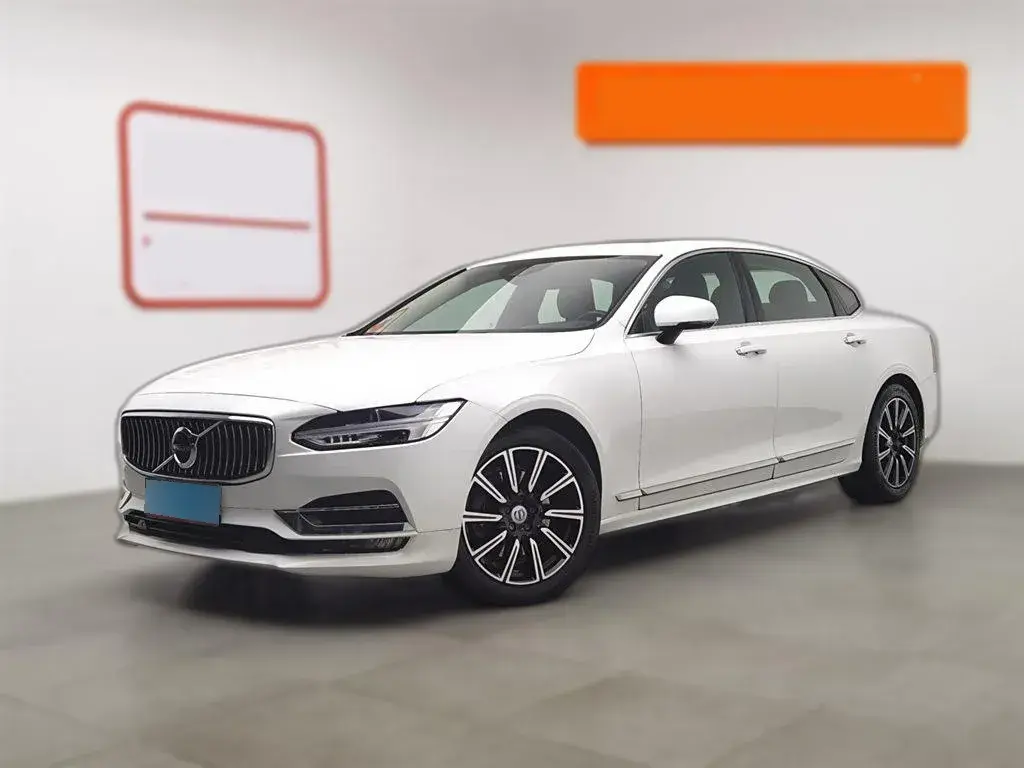 2020 Volvo S90 2.0T 254HP L4 8AT