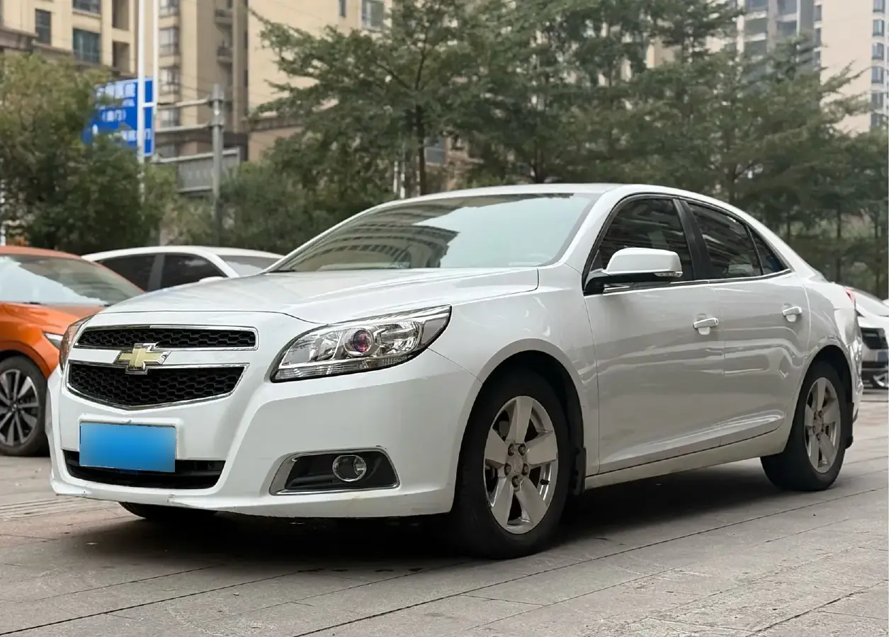 2012 Chevrolet Malibu 2.0L 147HP L4 6AT