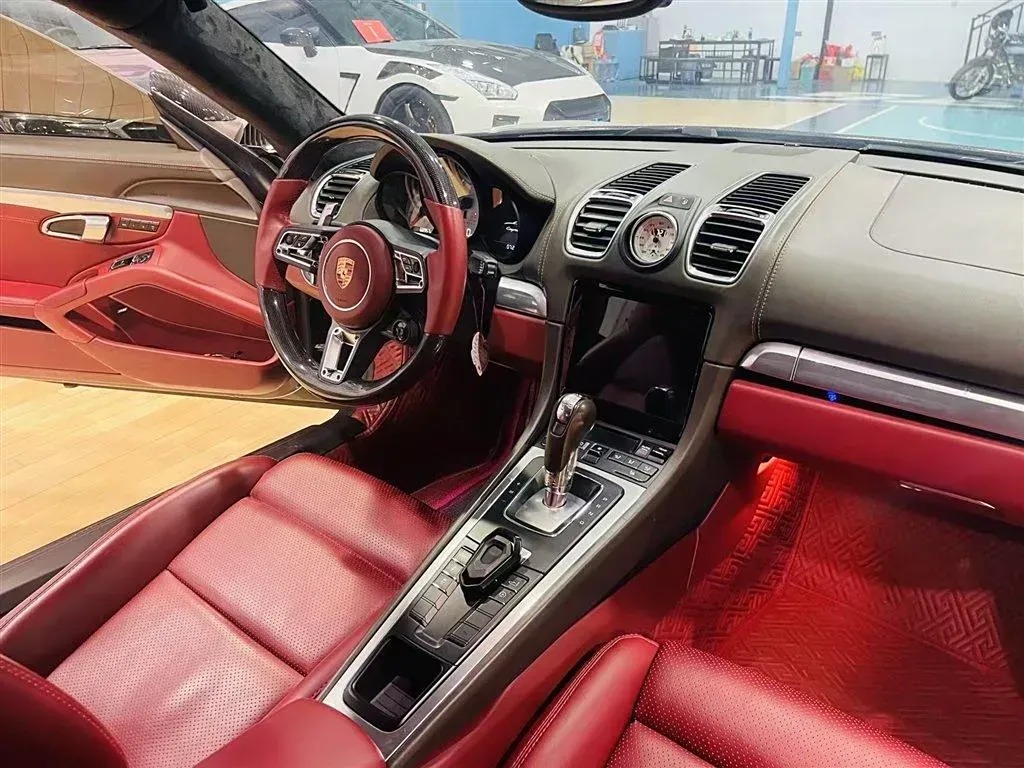 2013 Porsche Cayman 2.7L 275HP H6 7DCT,autocango,china used car exporter,china ev exporter,chinese used car exporter,chinese used ev exporter