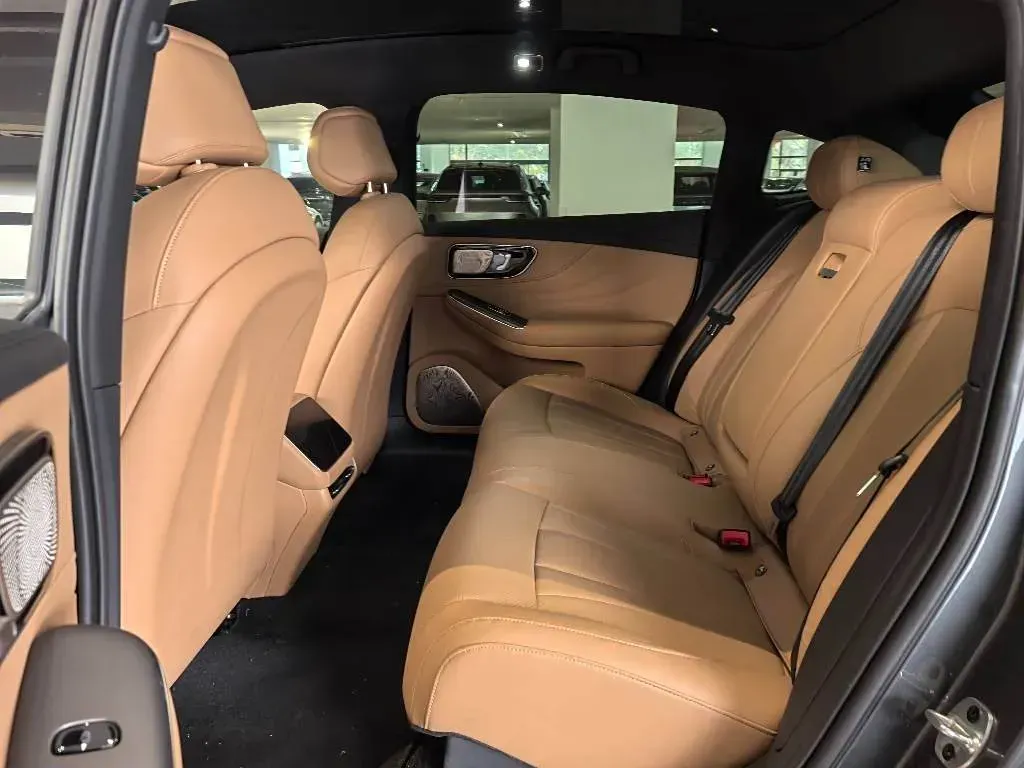 2023 Rising Auto F7 BEV 90KWH,autocango,china used car exporter,china ev exporter,chinese used car exporter,chinese used ev exporter