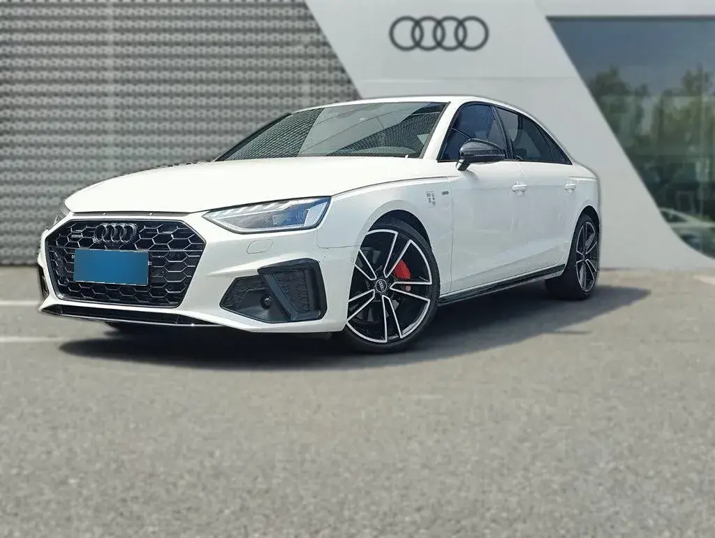 2023 Audi A4L 2.0T 245HP L4 7DCT