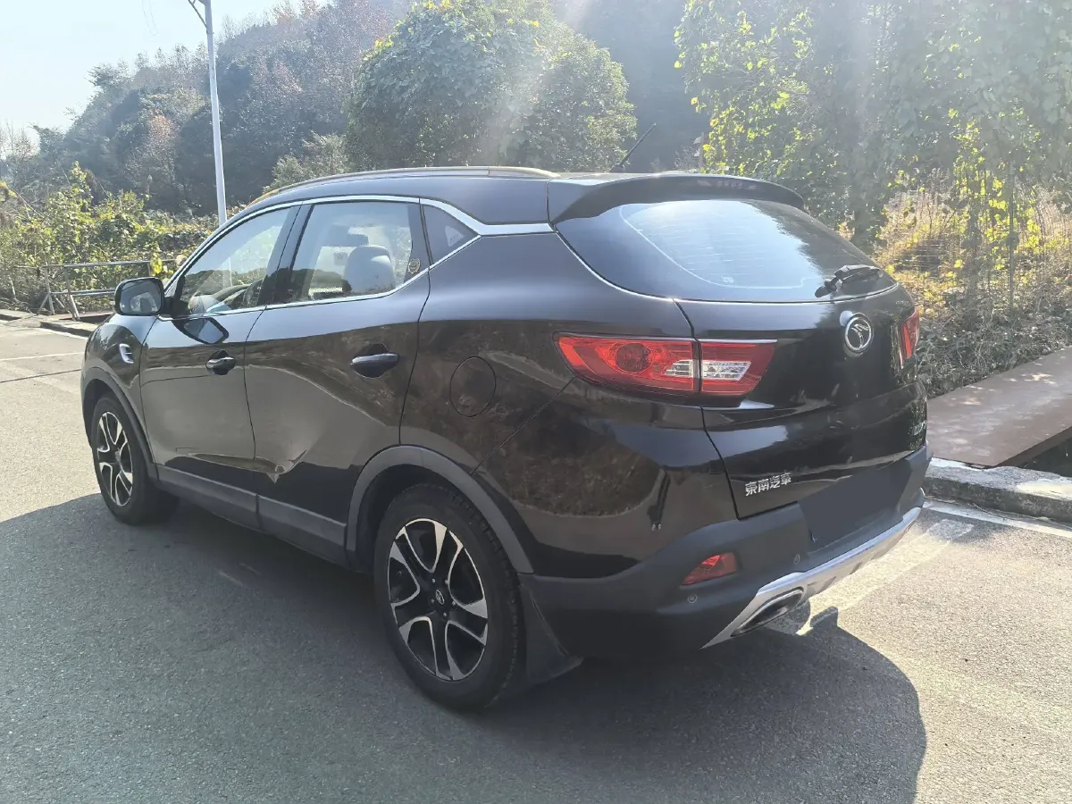 2015 Soueast DX7 1.5T 156HP L4 6MT,autocango,china used car exporter,china ev exporter,chinese used car exporter,chinese used ev exporter