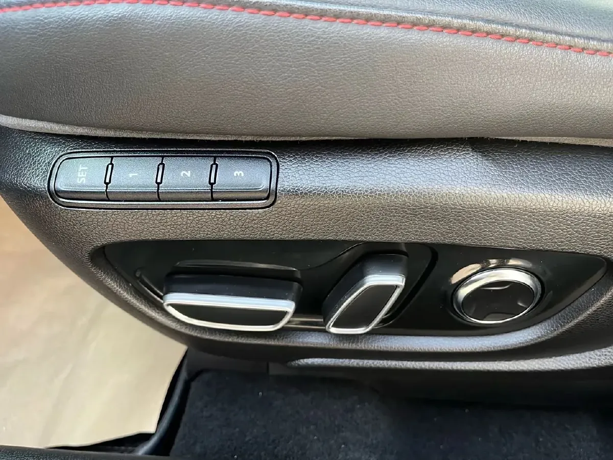 2020 GAC Trumpchi GA8 2.0T 252HP L4 6AT,autocango,china used car exporter,china ev exporter,chinese used car exporter,chinese used ev exporter