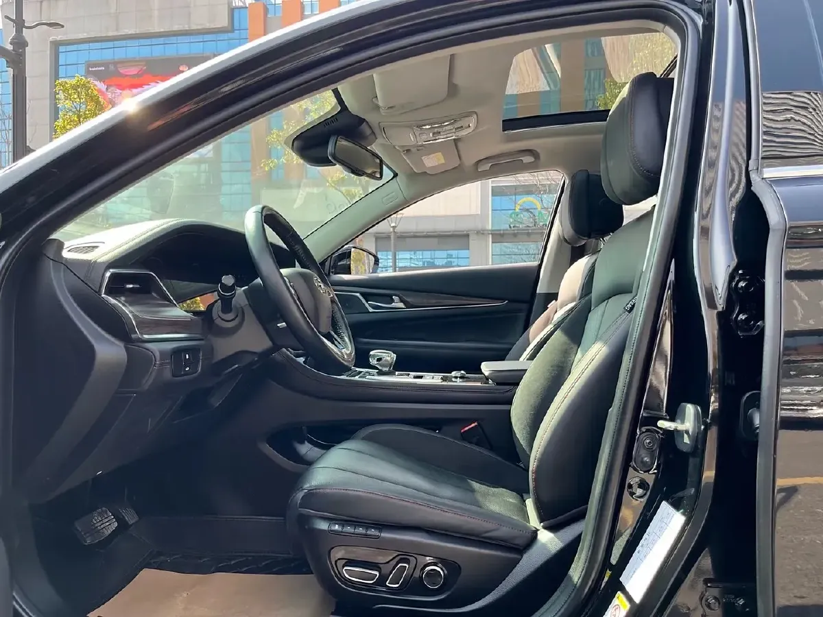 2020 GAC Trumpchi GA8 2.0T 252HP L4 6AT,autocango,china used car exporter,china ev exporter,chinese used car exporter,chinese used ev exporter