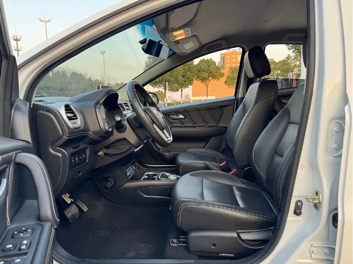 2019 JAC iEV6E BEV 34.9KWH,autocango,china used car exporter,china ev exporter,chinese used car exporter,chinese used ev exporter