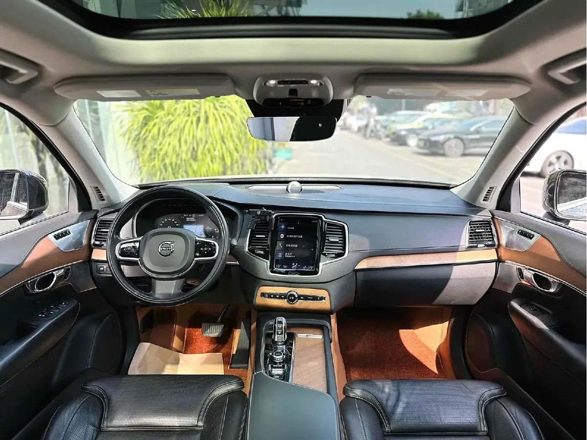 2016 Volvo XC90 PHEV 2.0T 320HP L4 8AT PHEV 9.2KWH,autocango,china used car exporter,china ev exporter,chinese used car exporter,chinese used ev exporter