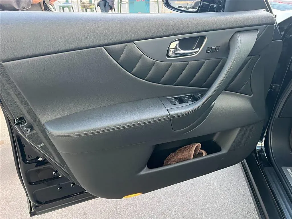 2011 Infiniti FX 3.5L 332HP V6 7AT,autocango,china used car exporter,china ev exporter,chinese used car exporter,chinese used ev exporter