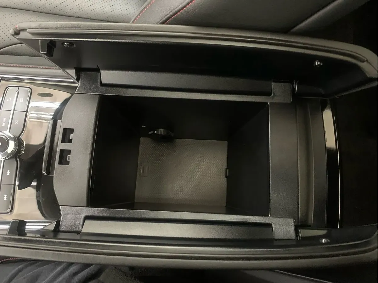 2020 GAC Trumpchi GA8 2.0T 252HP L4 6AT,autocango,china used car exporter,china ev exporter,chinese used car exporter,chinese used ev exporter