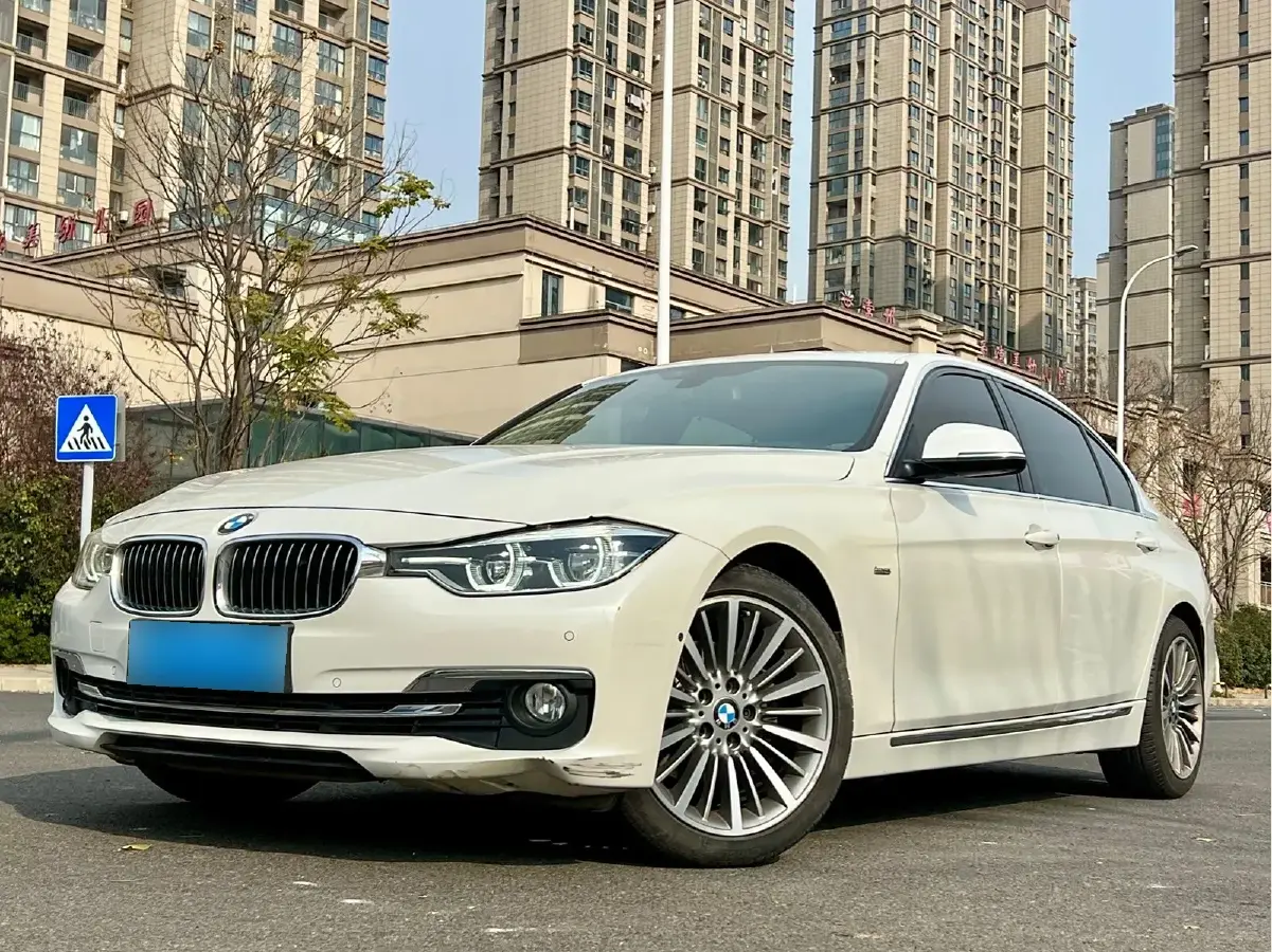 2017 BMW 3 Series 2.0T 184HP L4 8AT