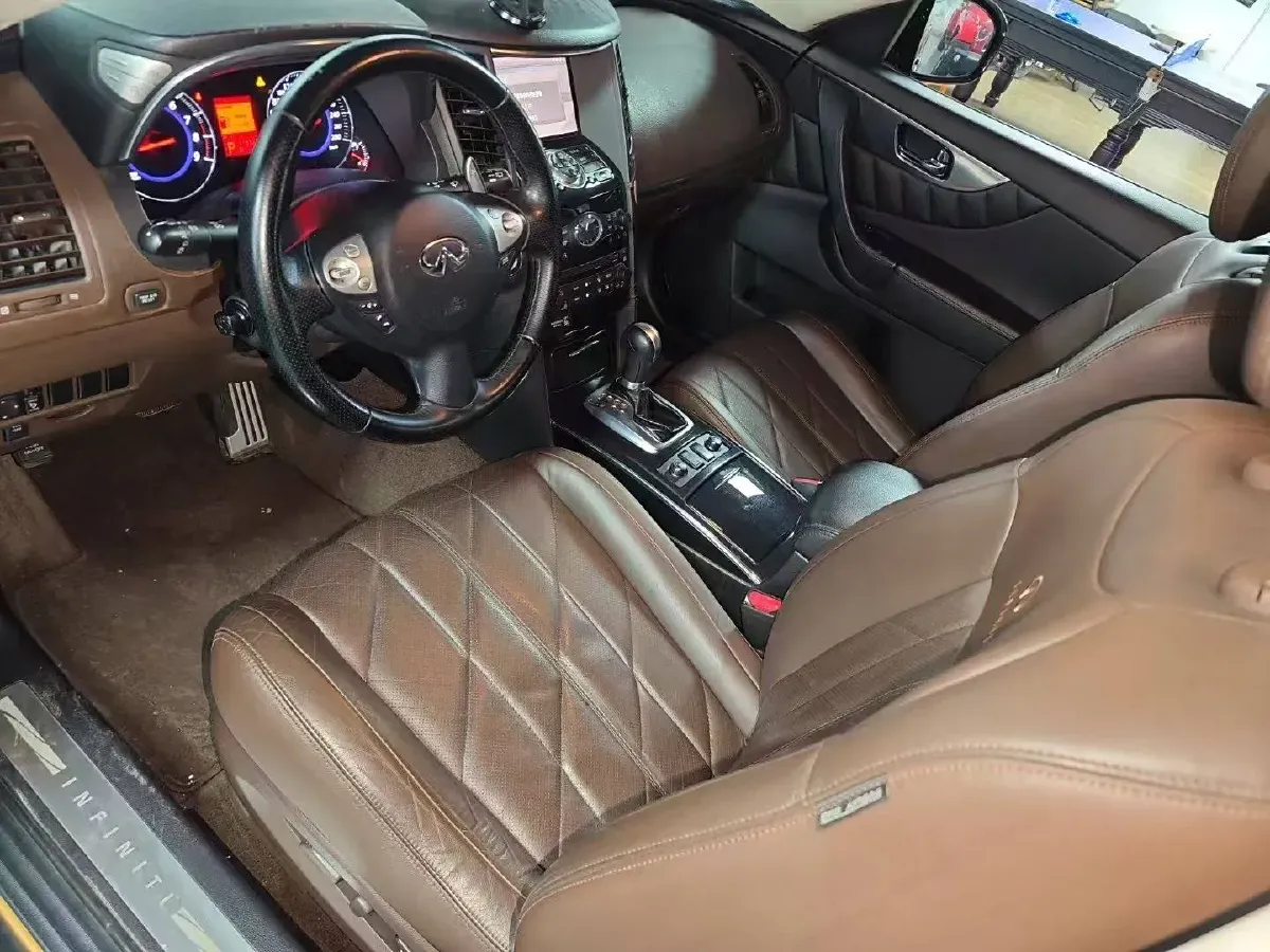 2010 Infiniti FX 3.5L 332HP V6 7AT,autocango,china used car exporter,china ev exporter,chinese used car exporter,chinese used ev exporter