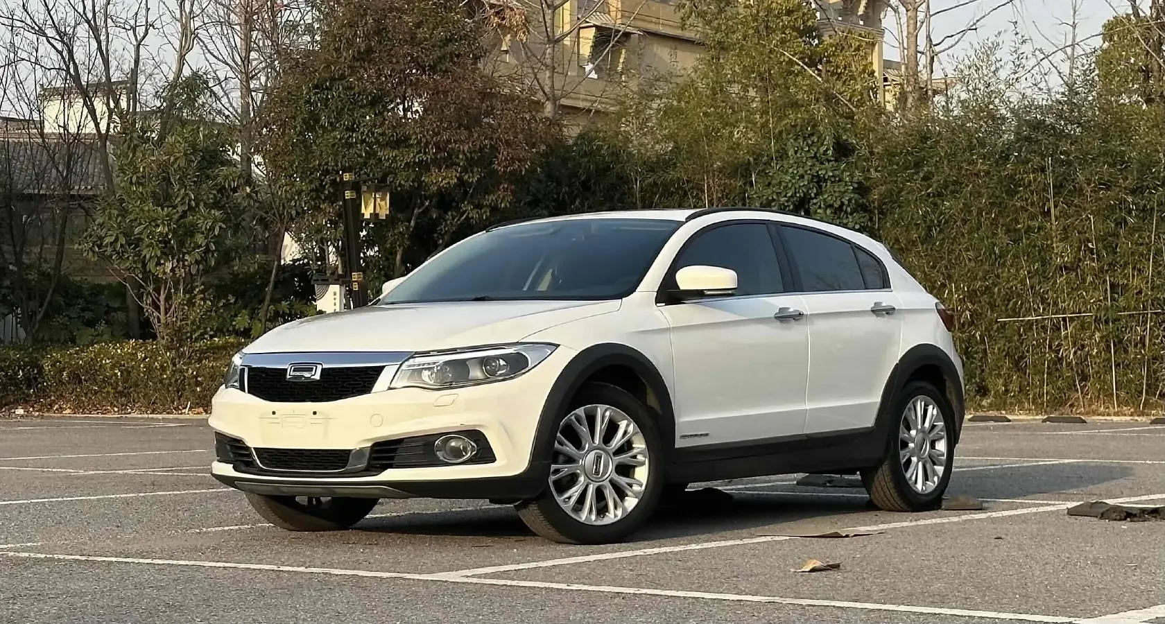 2016 Qoros 3 1.6T 156HP L4 6DCT,autocango,china used car exporter,china ev exporter,chinese used car exporter,chinese used ev exporter