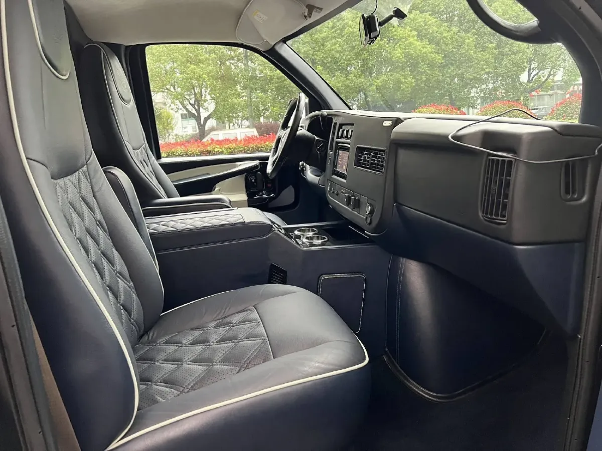 2016 GMC SAVANA 5.3L 314HP V8 4AT,autocango,china used car exporter,china ev exporter,chinese used car exporter,chinese used ev exporter