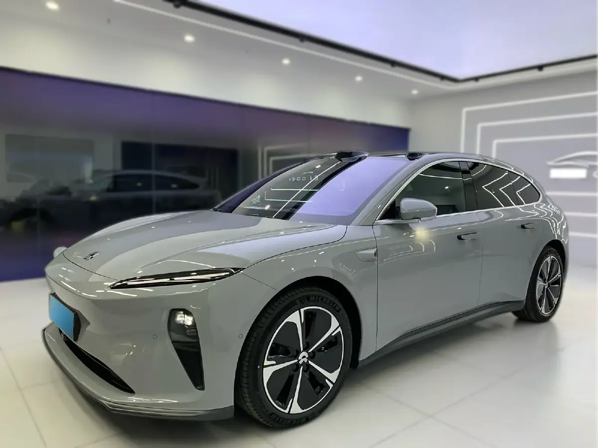2024 NIO ET5T BEV 75KWH