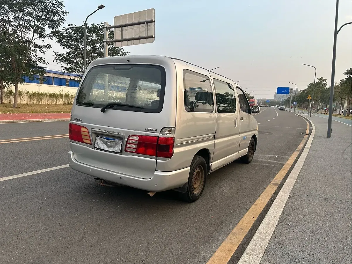 2014 JinBei Grace 2.0L 133HP L4 5MT,autocango,china used car exporter,china ev exporter,chinese used car exporter,chinese used ev exporter