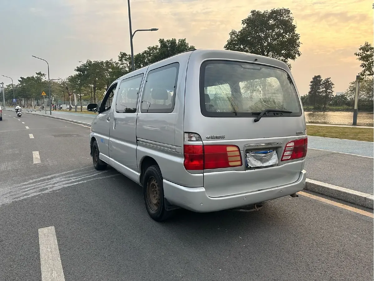 2014 JinBei Grace 2.0L 133HP L4 5MT,autocango,china used car exporter,china ev exporter,chinese used car exporter,chinese used ev exporter