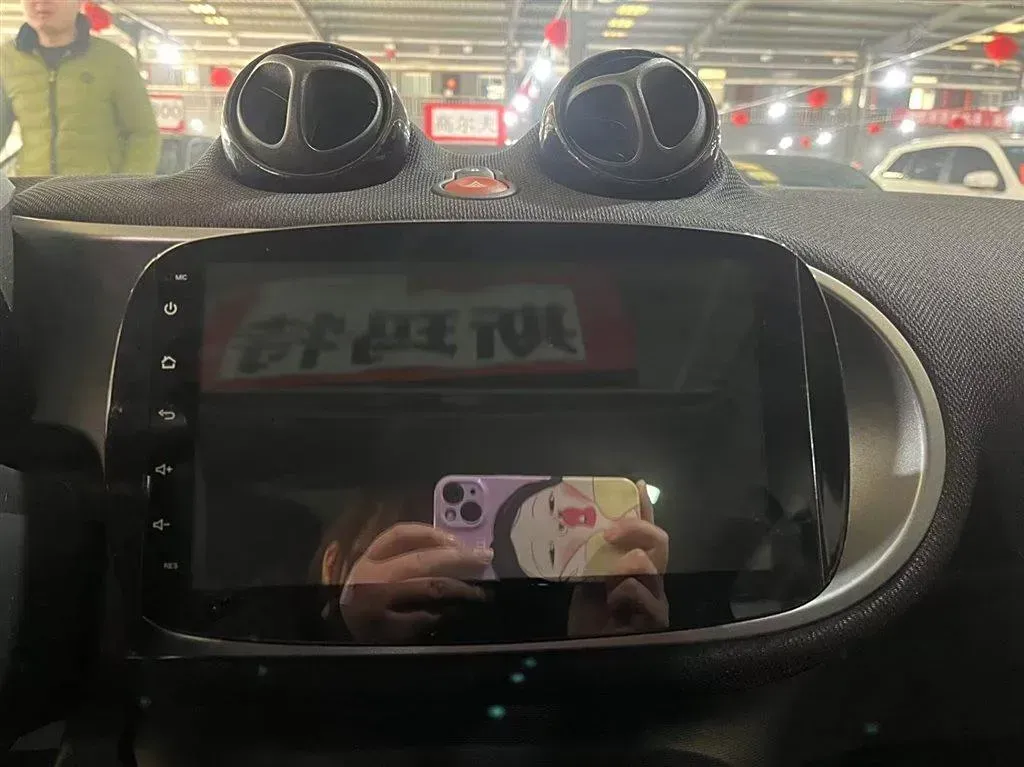 2018 Smart smart forfour 1.0L 71HP L3 6DCT,autocango,china used car exporter,china ev exporter,chinese used car exporter,chinese used ev exporter