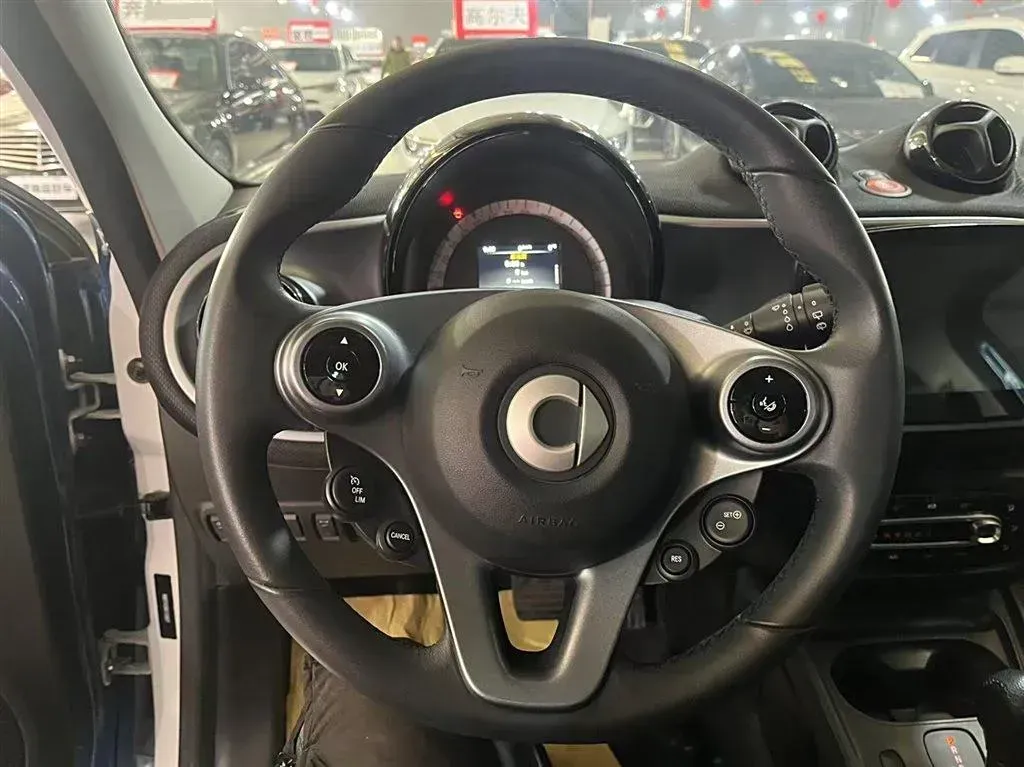 2018 Smart smart forfour 1.0L 71HP L3 6DCT,autocango,china used car exporter,china ev exporter,chinese used car exporter,chinese used ev exporter