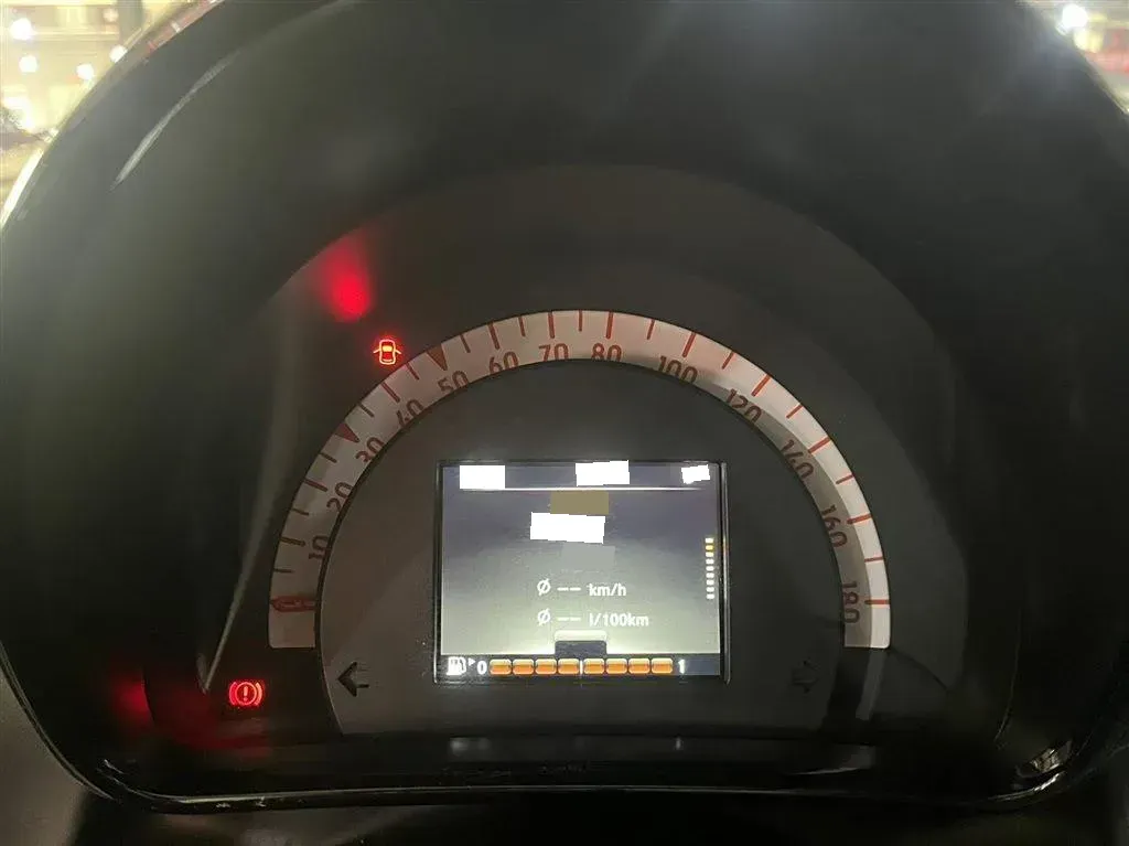 2018 Smart smart forfour 1.0L 71HP L3 6DCT,autocango,china used car exporter,china ev exporter,chinese used car exporter,chinese used ev exporter