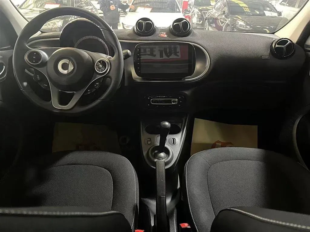 2018 Smart smart forfour 1.0L 71HP L3 6DCT,autocango,china used car exporter,china ev exporter,chinese used car exporter,chinese used ev exporter
