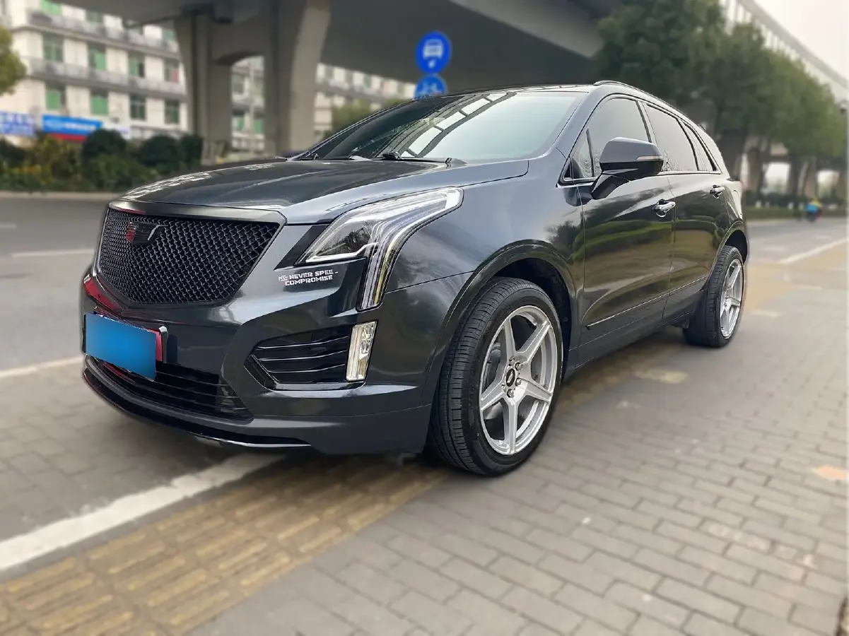 2020 Cadillac XT5 2.0T 241HP L4 9AT