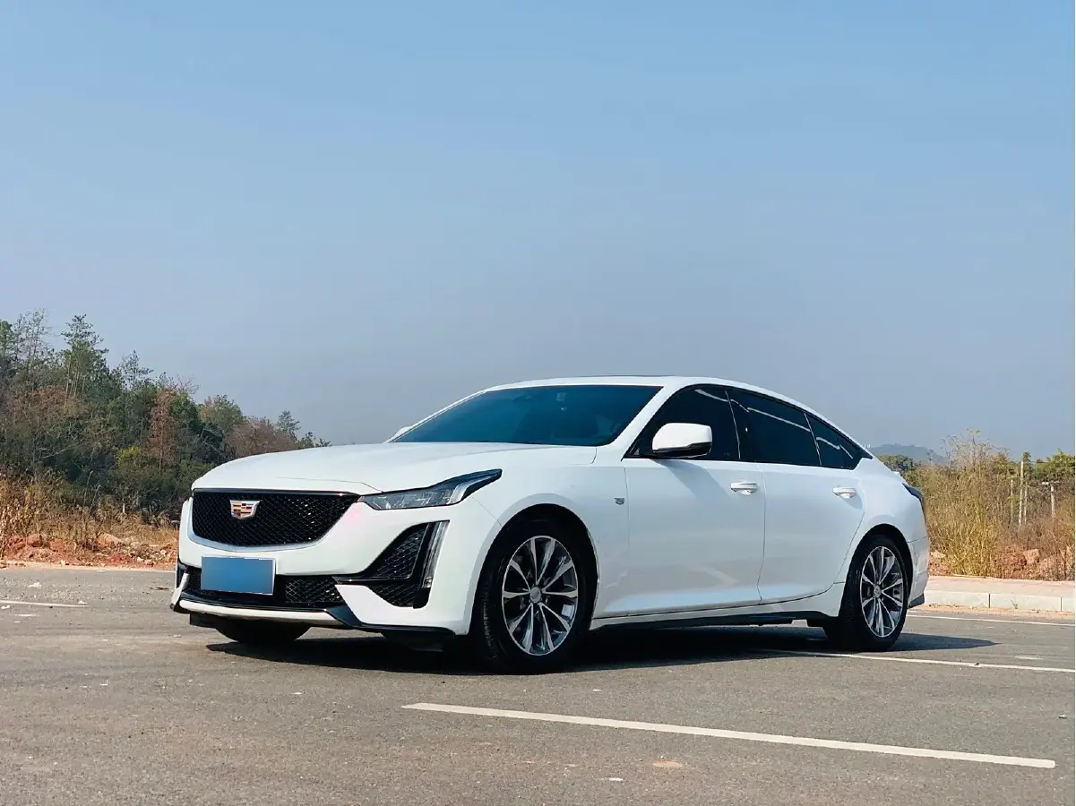 2020 Cadillac CT5 2.0T 237HP L4 10AT
