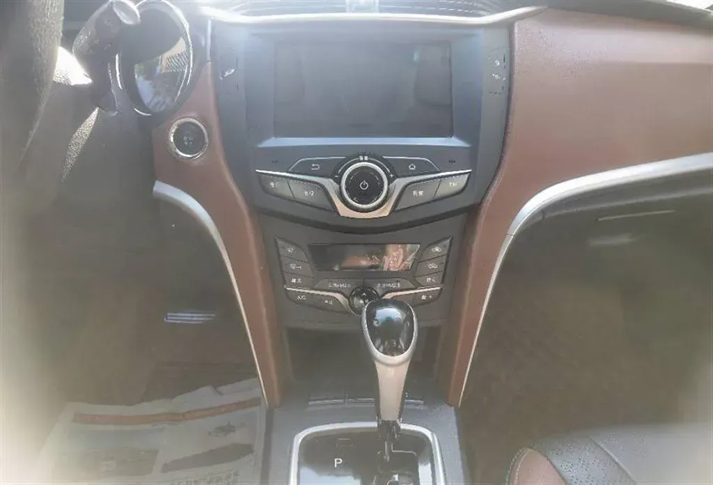 2014 BYD G5 1.5T 154HP L4 6DCT,autocango,china used car exporter,china ev exporter,chinese used car exporter,chinese used ev exporter