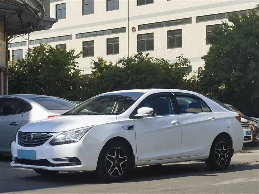 2014 BYD G5 1.5T 154HP L4 6DCT,autocango,china used car exporter,china ev exporter,chinese used car exporter,chinese used ev exporter