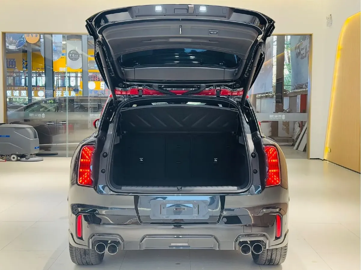 2023 MINI JCW COUNTRYMAN 2.0T 272HP L4 8AT,autocango,china used car exporter,china ev exporter,chinese used car exporter,chinese used ev exporter