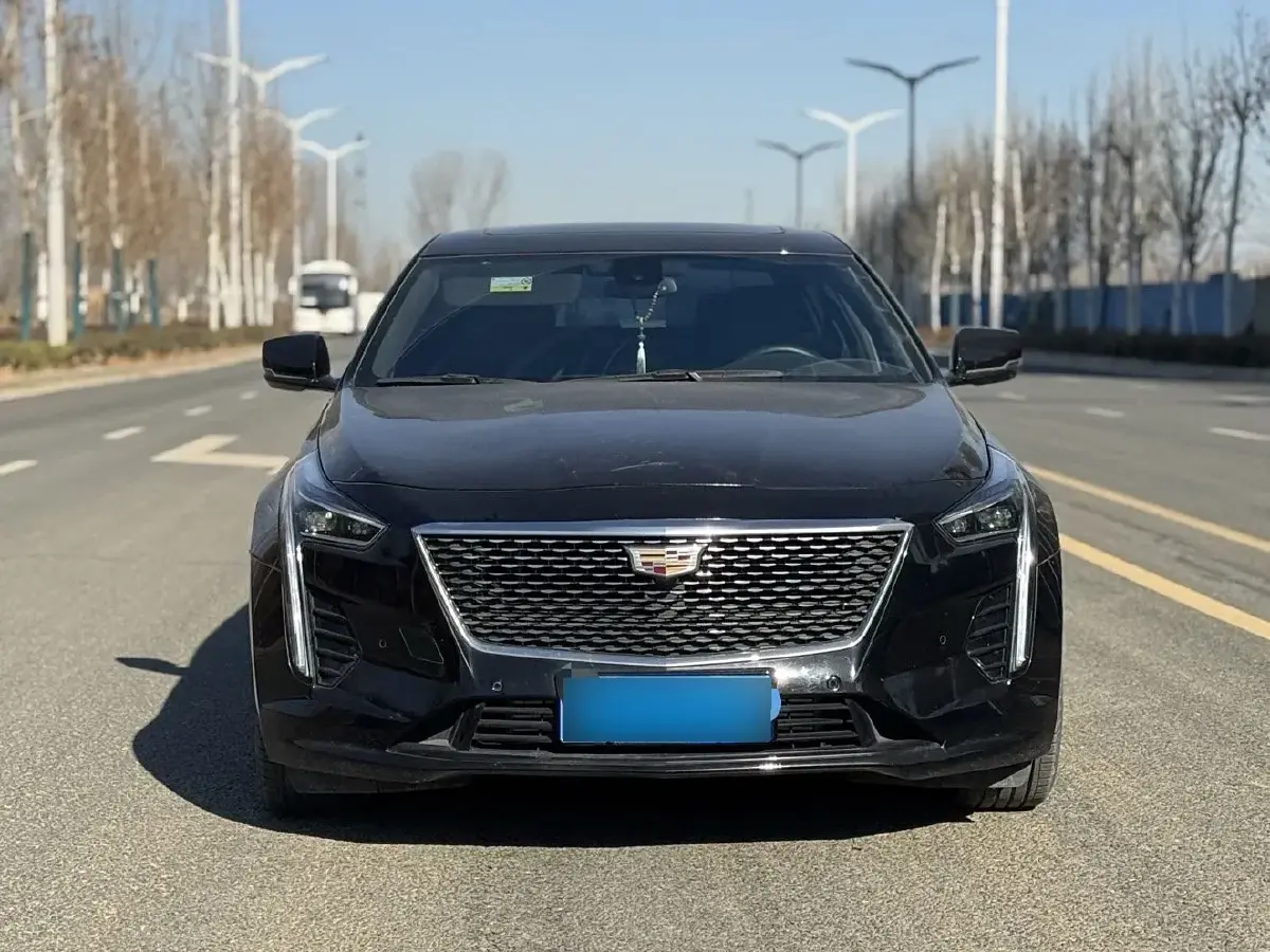 2022 Cadillac CT6 2.0T 237HP L4 10AT