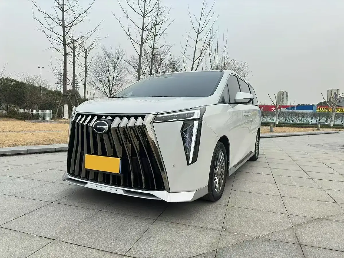 2024 GAC Trumpchi M8 2.0T 190HP L4 E-CVT Hybrid