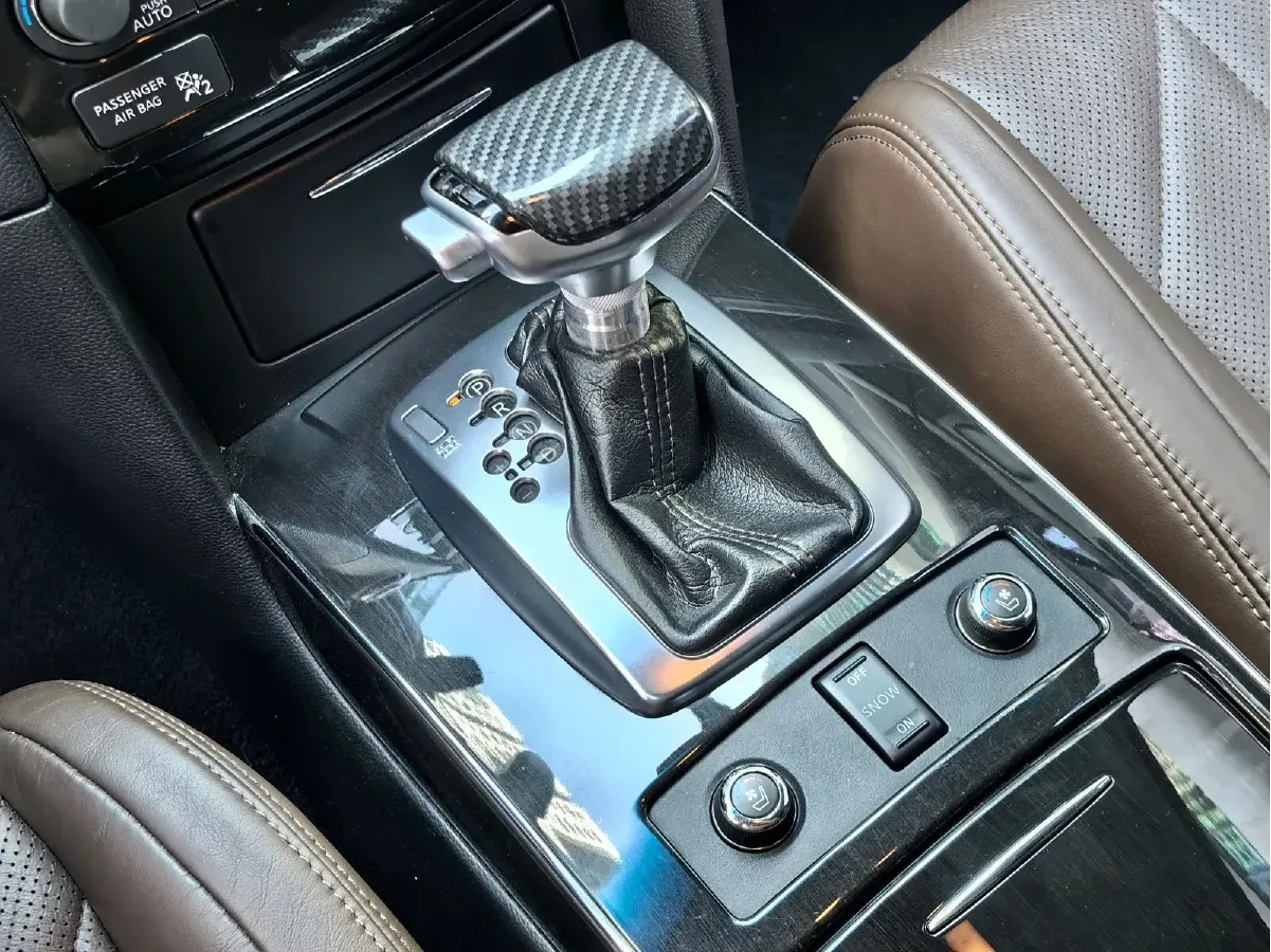 2013 Infiniti QX70 3.7L 351HP V6 7AT,autocango,china used car exporter,china ev exporter,chinese used car exporter,chinese used ev exporter