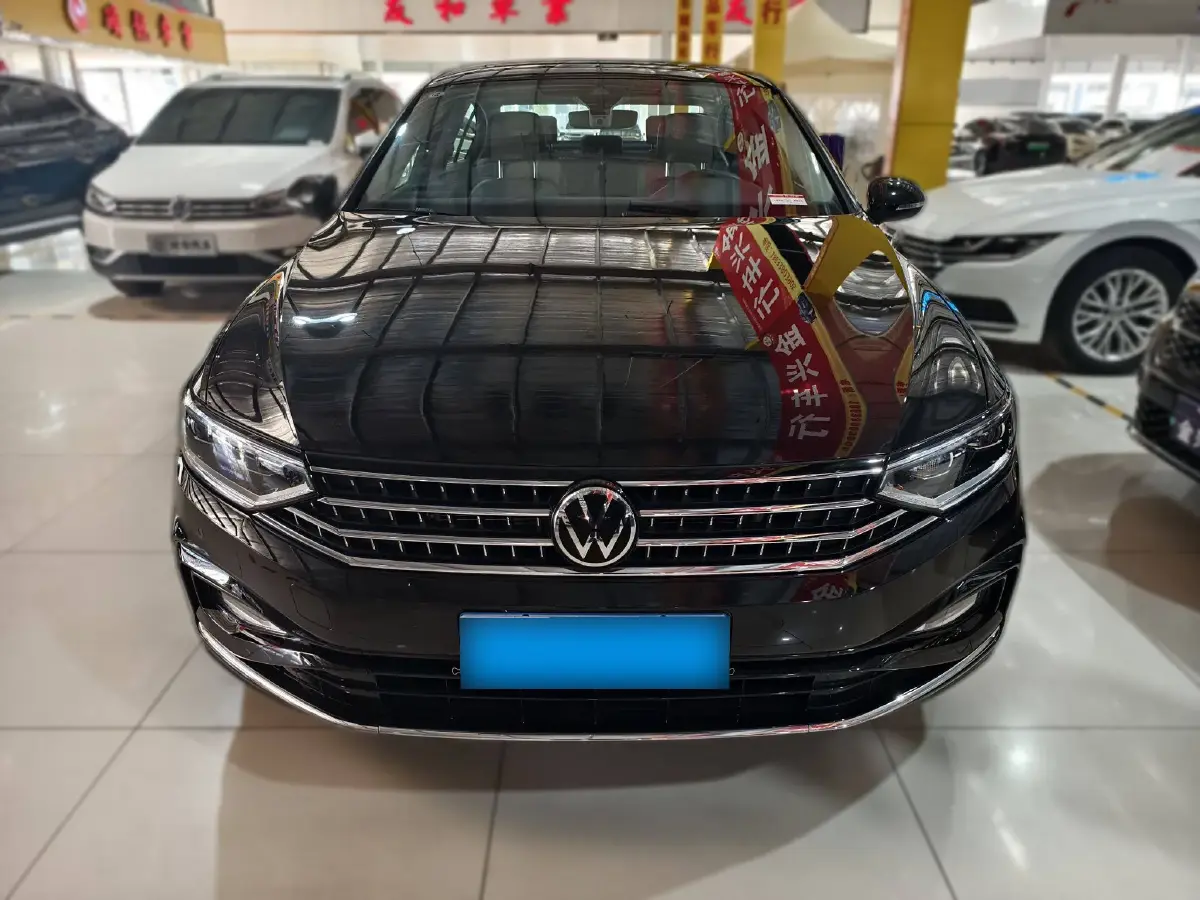 2023 Volkswagen Magotan 2.0T 186HP L4 7DCT