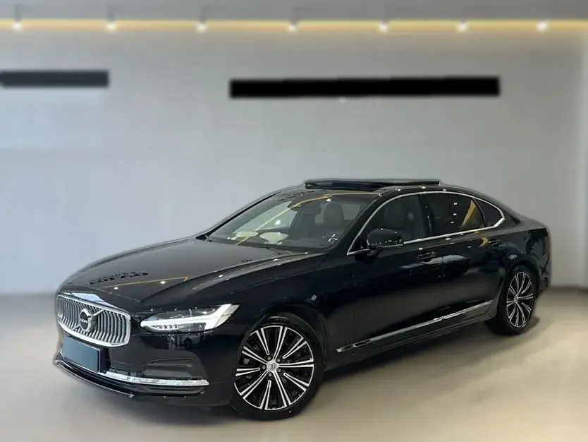 2024 Volvo S90 2.0T 250HP L4 8AT