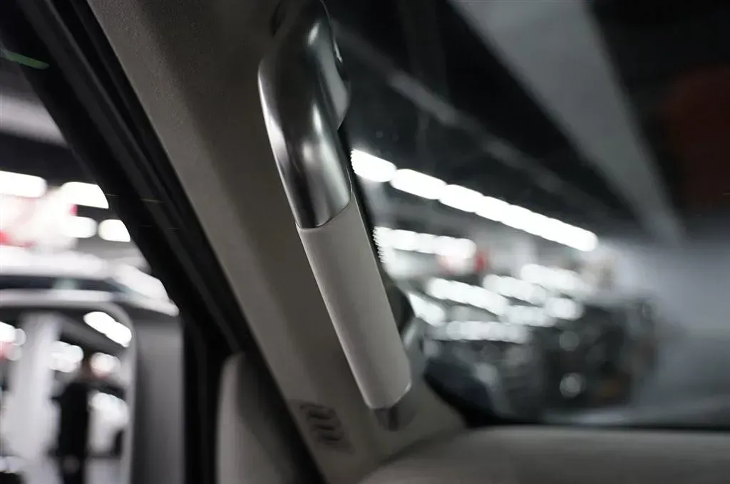 2021 Cyberspace 300 2.0T 227HP L4 8AT,autocango,china used car exporter,china ev exporter,chinese used car exporter,chinese used ev exporter