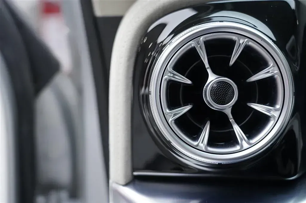 2021 Cyberspace 300 2.0T 227HP L4 8AT,autocango,china used car exporter,china ev exporter,chinese used car exporter,chinese used ev exporter