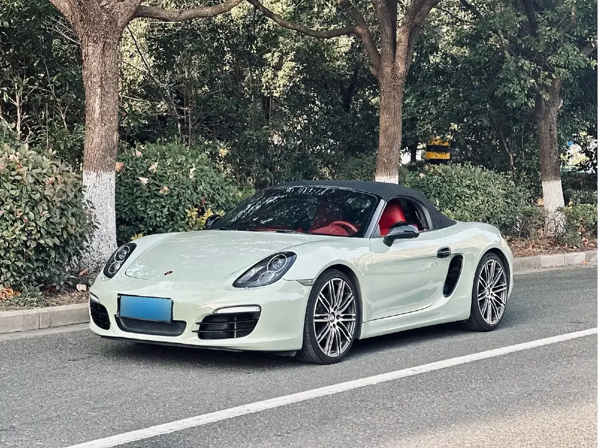 2015 Porsche Boxster 2.7L 265HP H6 7DCT