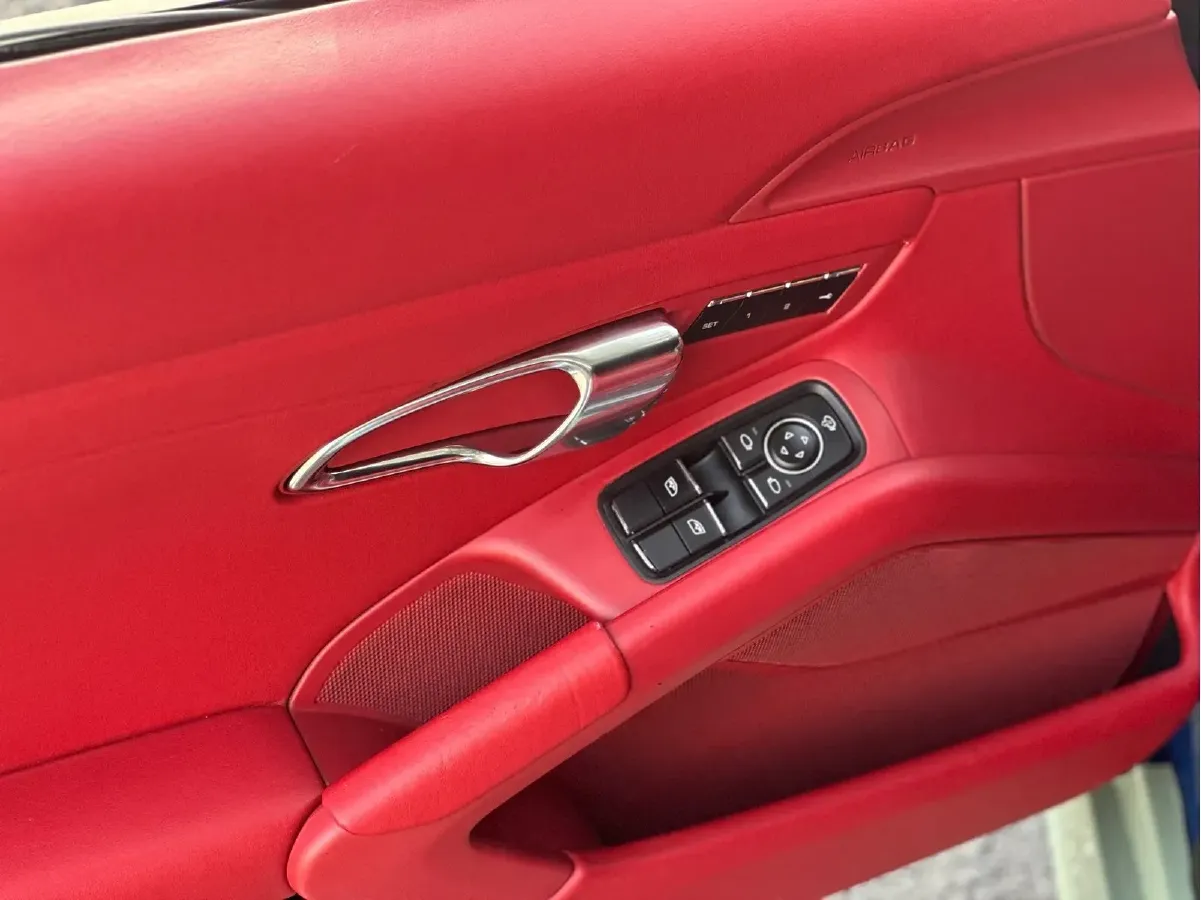 2015 Porsche Boxster 2.7L 265HP H6 7DCT,autocango,china used car exporter,china ev exporter,chinese used car exporter,chinese used ev exporter