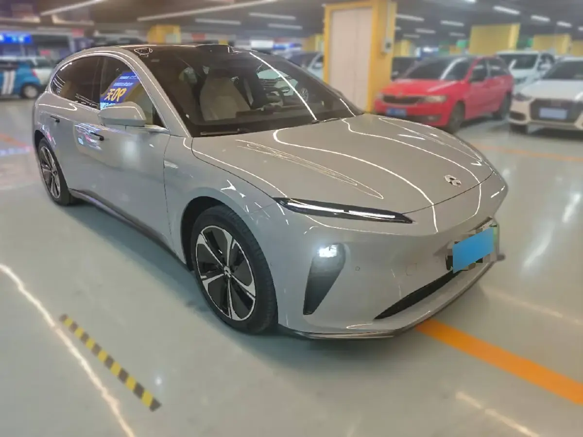 2024 NIO ET5T BEV 75KWH