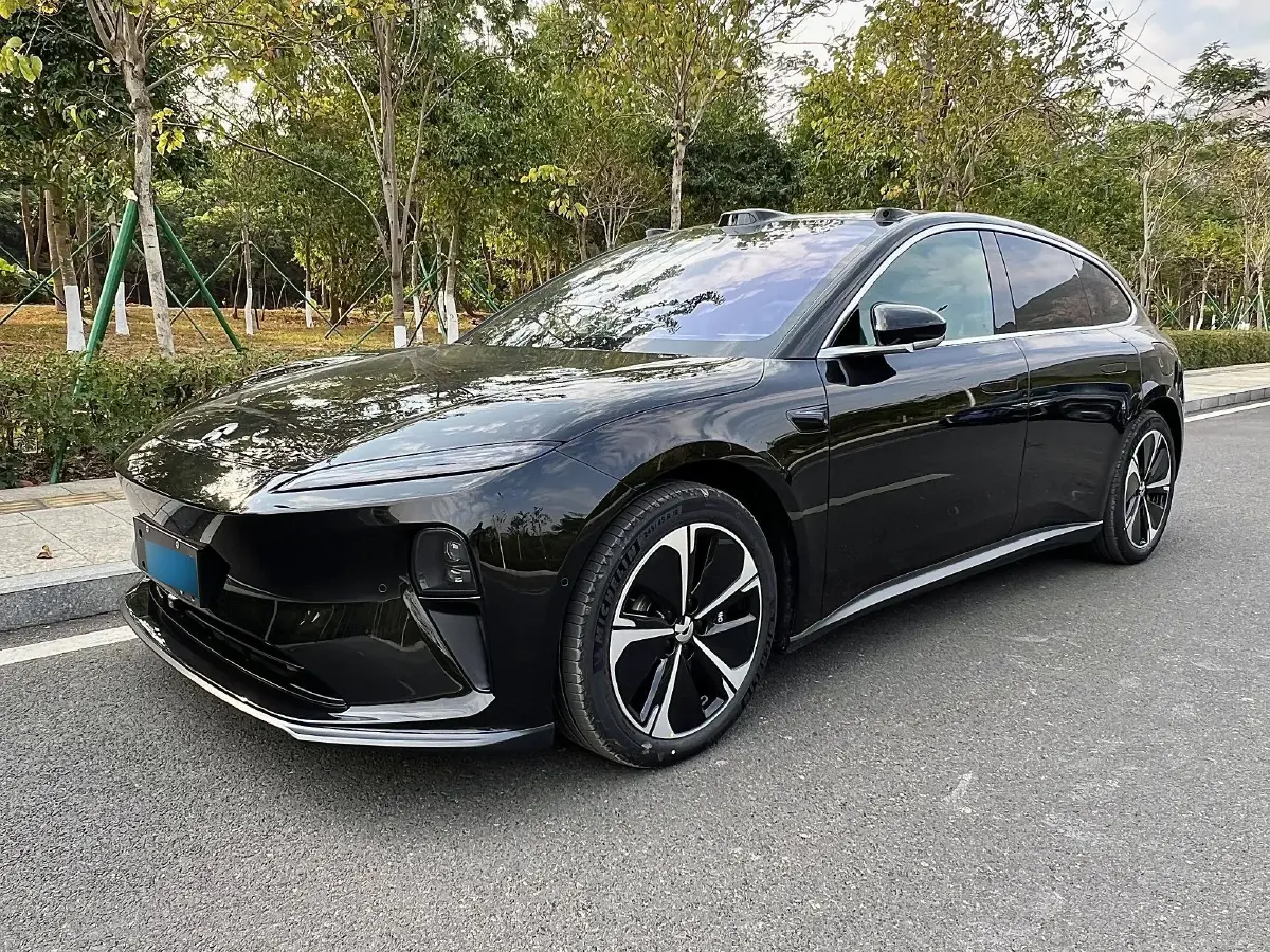 2024 NIO ET5T BEV 75KWH