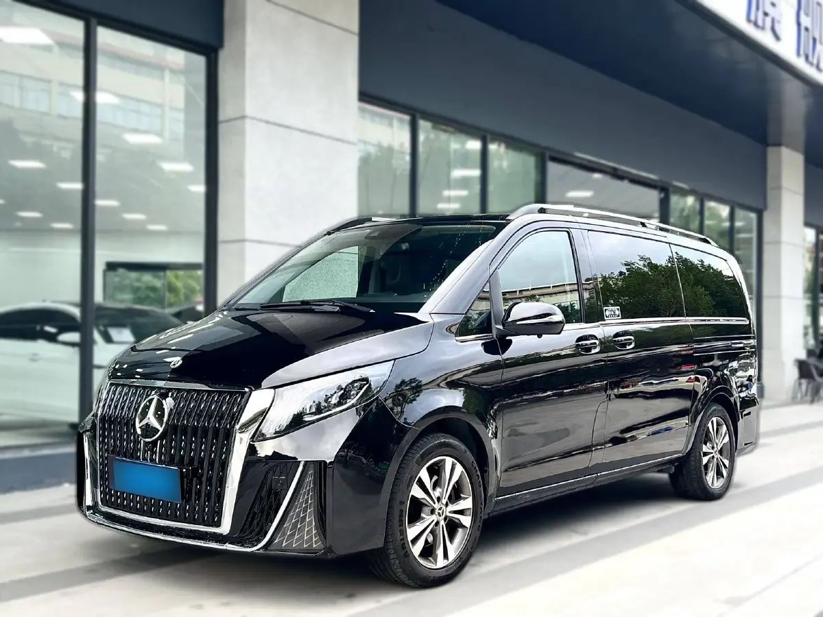 2018 Mercedes-Benz V Class 2.0T 211HP L4 7AT