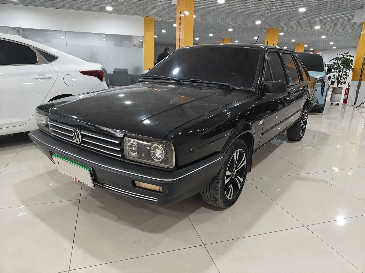 2004 Volkswagen Santana Classic 1.6L 87HP L4 5MT