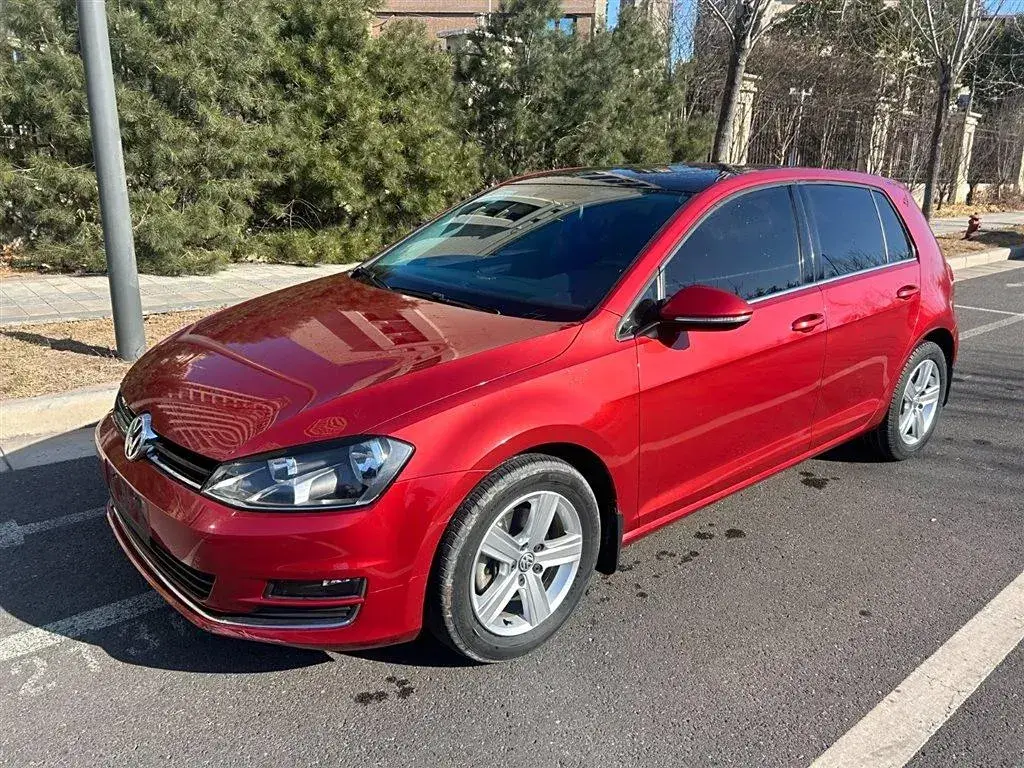 2014 Volkswagen Golf 1.4T 131HP L4 7DCT